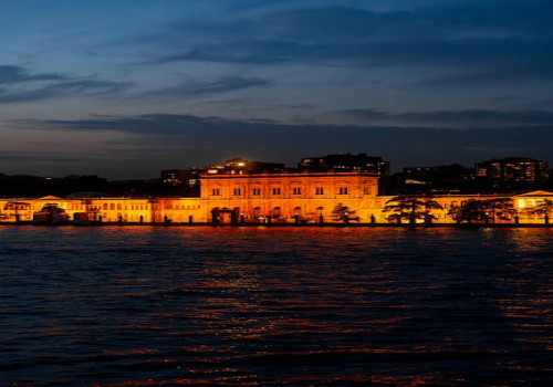 Waarom is de Waalkade in Millingen zo populair?