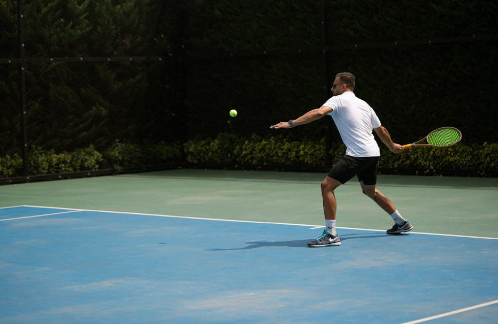 Wat is een walkover bij tennis en wanneer komt het voor?