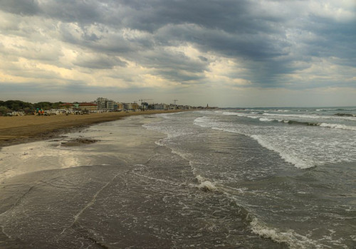 Lido di Jesolo: shoppen, uitgaan en Venetië combineren