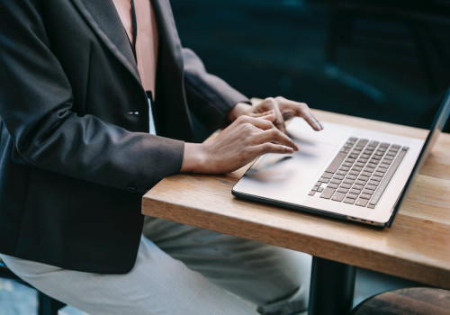 Wat is een online marketing bureau en wat zijn de voordelen ervan?
